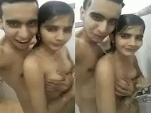 Today Exclusive – Sexy Call Girl Shower Fucking