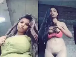Today Exclusive –  Cute Village Girl Showing Her Boobs and Pussy