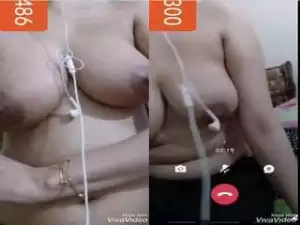 Today Exclusive – Sexy Paki Girl Showing Her Boobs on Video Call
