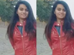 Today Exclusive – Sexy Desi Girl Showing Her Boobs to Lover On Video Call Part 2