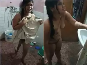 Today Exclusive – Sexy Desi Girl Showing Her Boobs Part 1