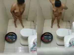 Today Exclusive- Desi Wife Bathing Record In Hidden Cam