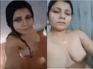 Today Exclusive- Horny Desi Girl Record Nude Selfie