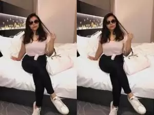 Today Exclusive- Sexy Desi Girl Showing Boobs and Pussy Part 1