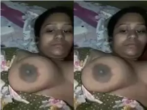 Today Exclusive- Horny Desi Bhabhi Showing Her Big Boobs and Pussy Part 2