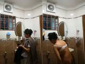 Today Exclusive- Tamil Girl Record her Nude Selfie For Lover Part 1