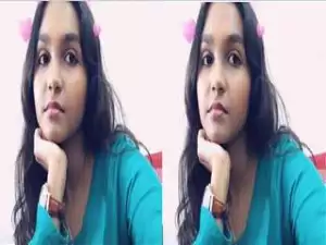 Today Exclusive- Cute Tamil Malaysian Girl Showing Her Boobs and Pussy