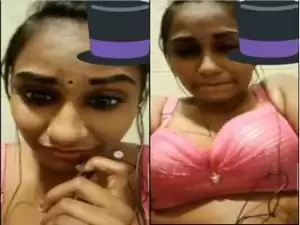Today Exclusive- Cute Tamil Girl Fingerring