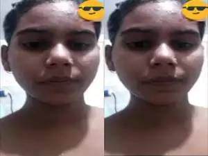 Today Exclusive- CUte Desi Girl Showing Her Boobs and Pussy On Video Call Part 1