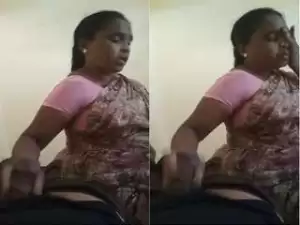 Today Exclusive- Desi Bhabhi Give Handjob to Dewar
