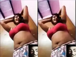 Today Exclusive- Sexy Bhabhi Showing her Boobs part 2