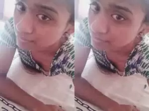 Today Exclusive- CUte Tamil Girl with Lover On Video Call
