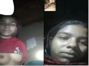 Today Exclusive- Desi Village Girl Showing Her Boobs and Pussy