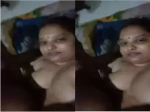 Today Exclusive- Desi Bhabhi Pussy Shaving and Fucked part 2