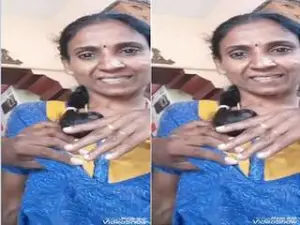 Today Exclusive- Tamil Bhabhi Brest Pressing Part 1