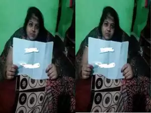 Today Exclusive-  Desi Girl Showing her Big Boobs