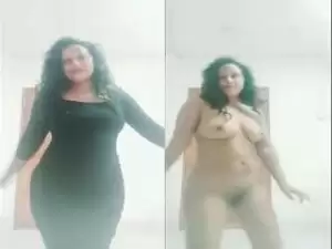 Today Exclusive- Sexy Lankan Girl Nude Dancing