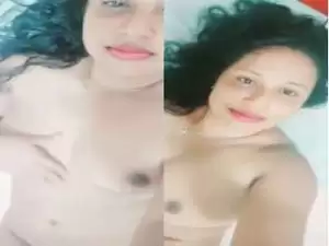 Today Exclusive- Sexy Lankan Girl Showing Her Boobs and Pussy part 2