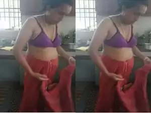 Today Exclusive- Bhabhi Changing Cloths