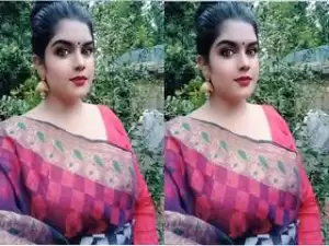 Today Exclusive- Sexy Desi Girl Showing Her Boobs and Pussy Part 1
