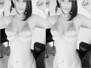 Today Exclusive- Sexy Desi Girl