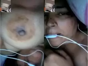 Today Exclusive- Horny Desi Bhabhi Showing Her Boobs and Pussy On Vide Call Part 2