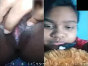 Today Exclusive- Desi girl Showing her Boobs and Pussy On VIdeo Call Part 2