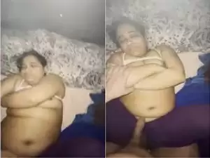 Today Exclusive- Paki Wife Handjob