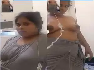 Today Exclusive-Desi Girl Showing her Nude Body On Video Call
