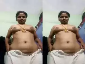 Today Exclusive-Tamil Bhabhi Strip Her Saree And Showing Her Nude Body