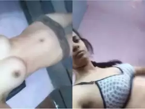 Today Exclusive- Cute Desi Girl Showing Her Boobs and Pussy