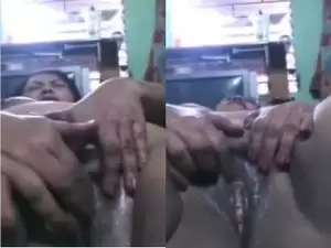 Today Exclusive- Horny Bhabhi Fingerring