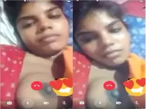 Today Exclusive- Telugu Bhabhi Showing her Boobs on Video call