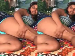 Today Exclusive- Horny Nri Wife Pussy Licking By BF Part 2