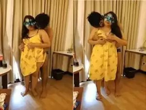 Today Exclusive- Hot Desi Cpl Romance