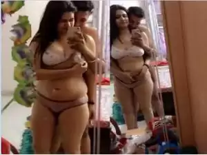 Today Exclusive- Desi Lover Romance