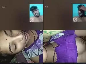 Today Exclusive- CUte Desi Girl Showing her boobs on Video Call