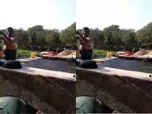 Today Exclusive- Desi Bhabhi OutDoor bathing Record By Lover
