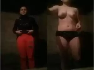 Today Exclusive-Cute Desi Girl Strip Her Cloths Showing Her Boobs and Pussy Part 1