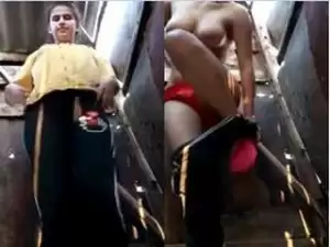 Today Exclusive- Desi Village Girl Strip Her Cloths Showing Her Boobs and Pussy Part 1