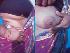 Today Exclusive- Desi Bhabhi Dance and Showing Her Boobs and Pussy part 2