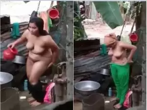 Today Exclusive- Boudi OutDoor Bathing Record In Hidden Cam