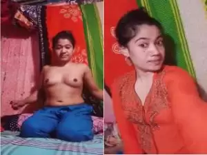 Today Exclusive- Desi Girl Showing Her Boobs