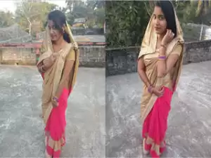 Today Exclusive- Desi Cheating Wife Showing her Boobs and Pussy