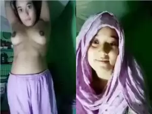 Today Exclusive- Cute Desi Girl Showing her Nude Body