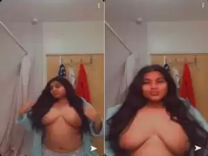 Today Exclusive- Desi Girl Showing Her Big Boobs part 2