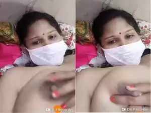Today Exclusive- Famous khushboo Bhabhi bathing and Showing her Big Boobs part 2