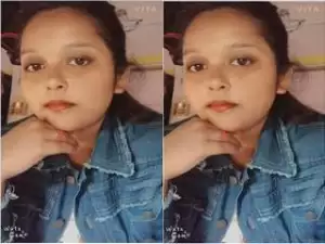 Today Exclusive- Sexy Desi Girl Showing her Boobs and Pussy Part 2