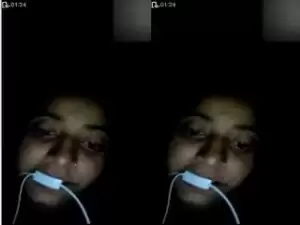 Today Exclusive- Desi Girl Showing her boobs On Video Call Part 4