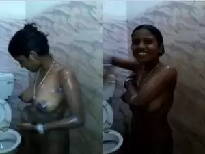 Today Exclusive- Sexy Desi Bhabhi Bathing Record By Hubby